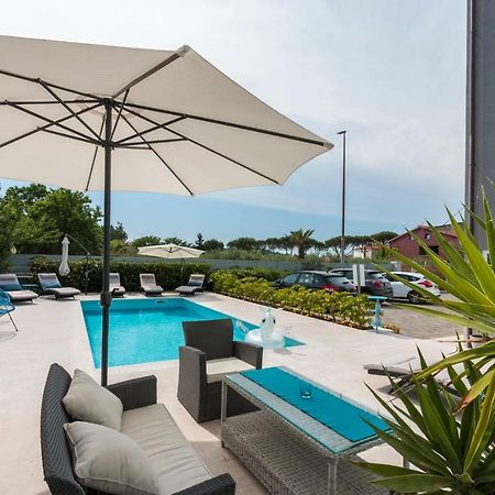 Luxury Apartments Tramontana 메덜린 외부 사진