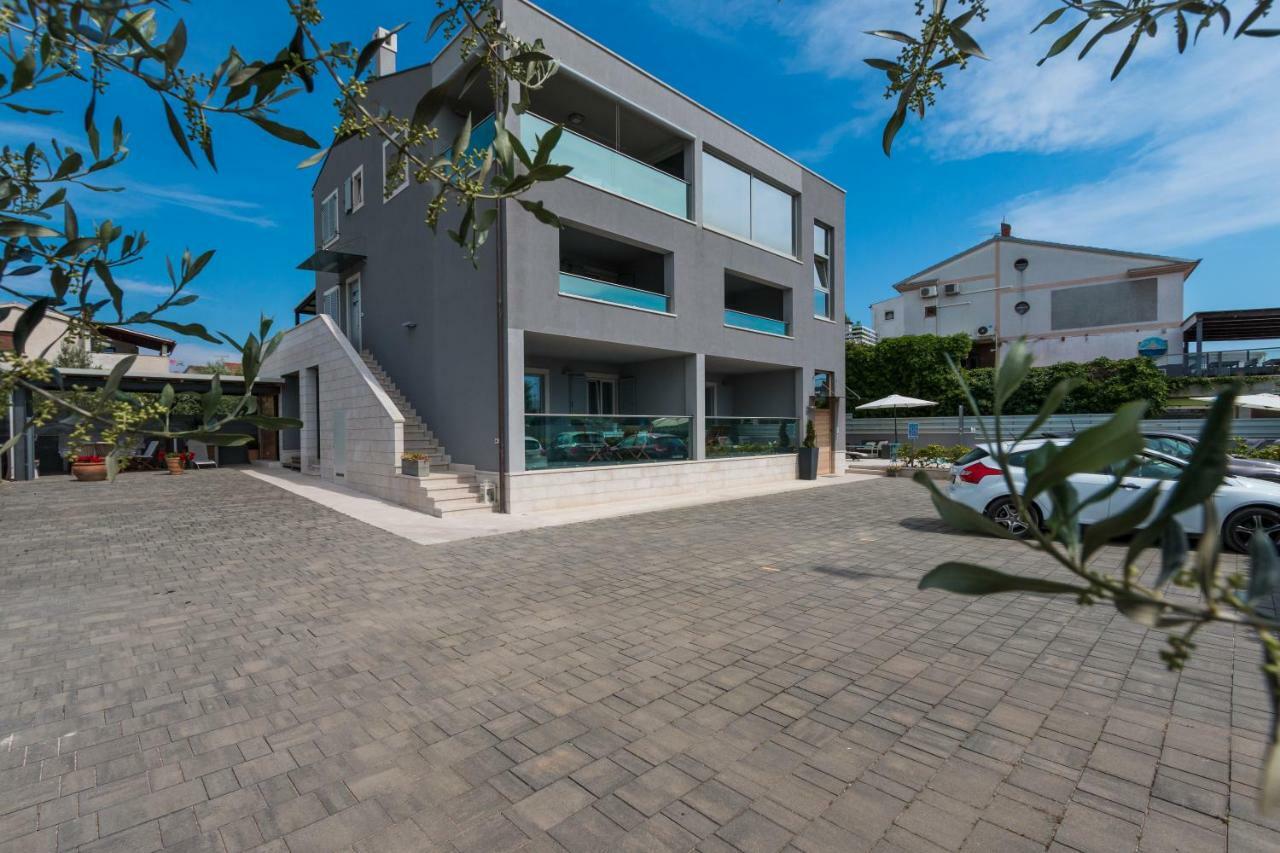 Luxury Apartments Tramontana 메덜린 외부 사진